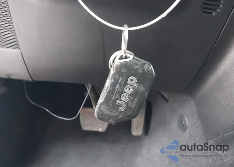 2020 Jeep Wrangler Willys Sport 4X4 z USA, uszkodzony, nr VIN 1C4GJXAG2LW215543